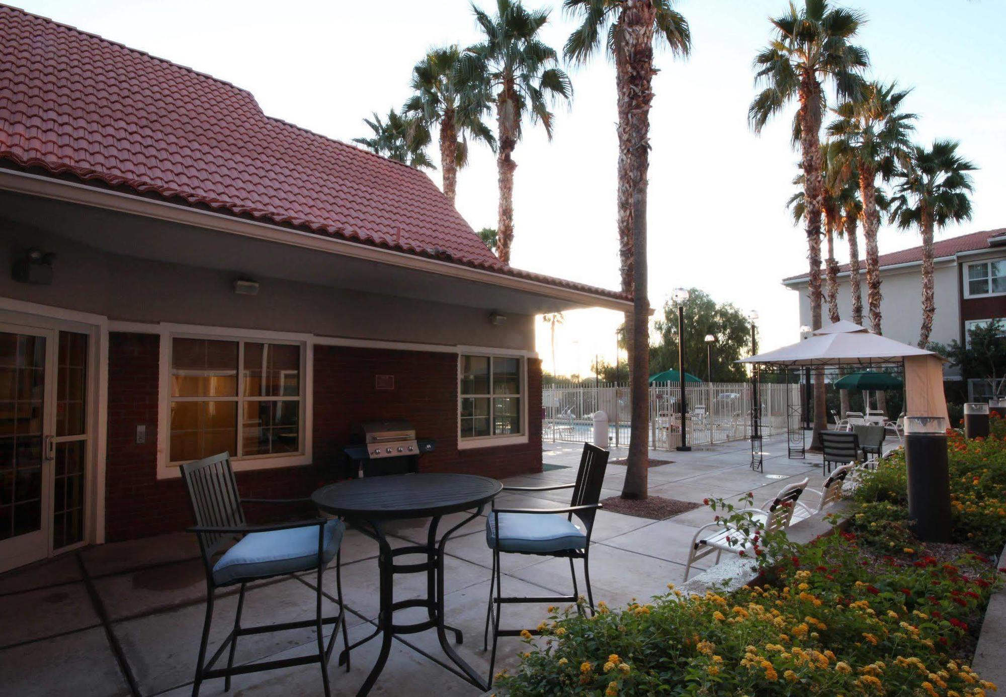 Residence Inn Phoenix Chandler/Fashion Center Exterior photo